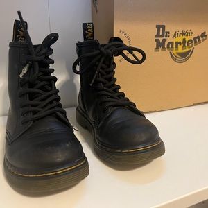Toddler dr martens